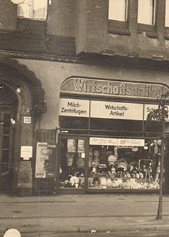 Historische Aufnahme der Fassade von 1933 (Quelle: Bauaktenarchiv Berlin-Mitte, Ralf Sträter)