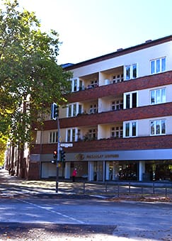 Wohnanlage Eisenzahnstraße, Straßenansicht (Quelle: Bianca Dreisow)