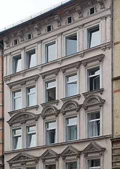 Farbbefunderhebung an ausgewählten Bauteilen im Außenbereich, (Urheber: Bodo Kubrak)