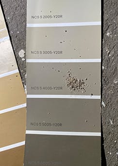 Identifizierung eines möglichen Farbcodes zur farblichen Rekonstruktion überfasster Urnennischen